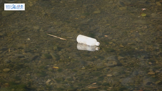 【川ごみ】浮遊するごみ１