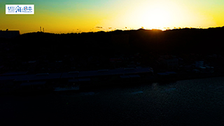 【漁港】千葉県 勝浦漁港と朝日 空撮２