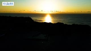 【漁港】千葉県 勝浦漁港と朝日 空撮３